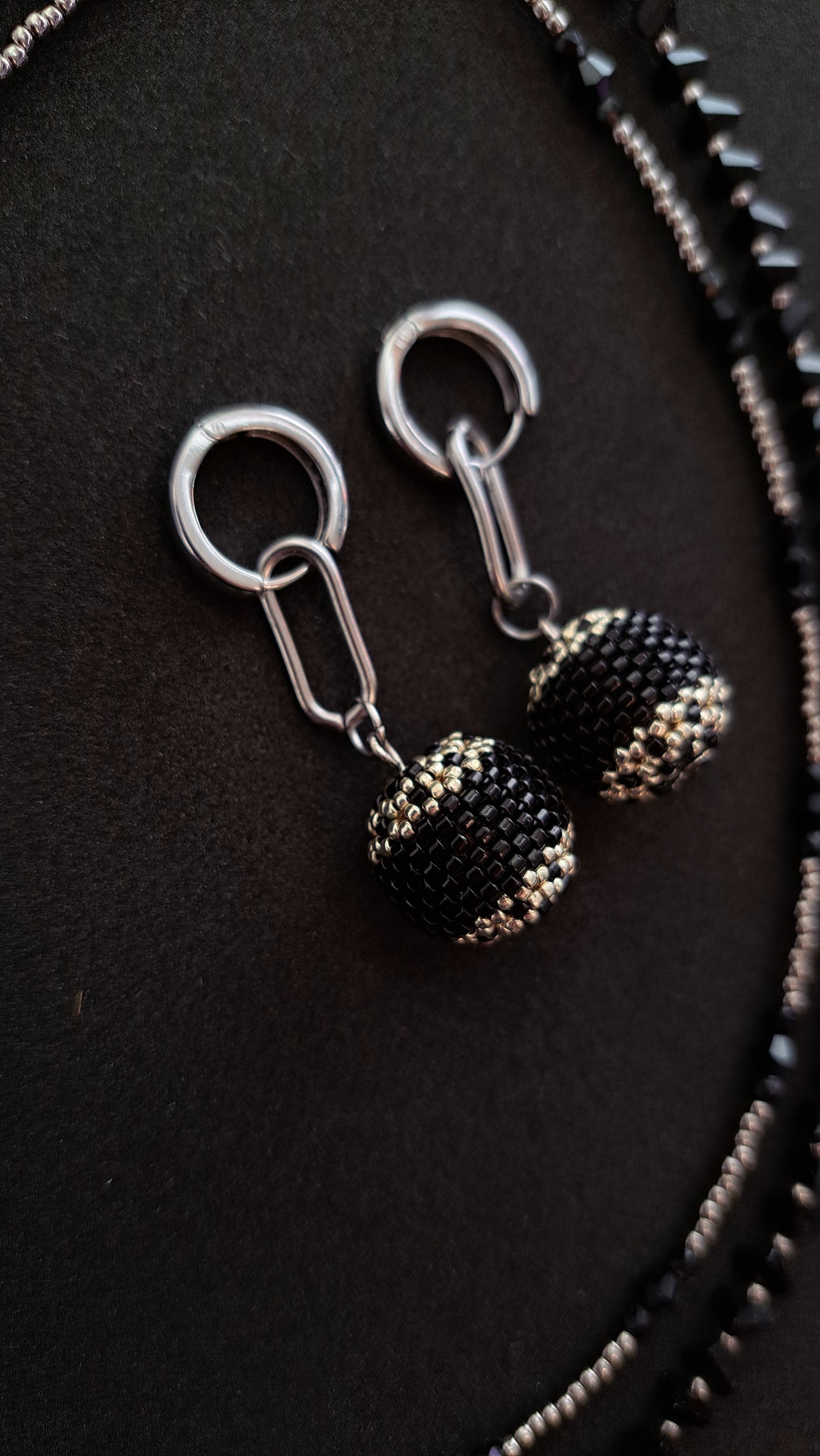 «Тіньова елегія»